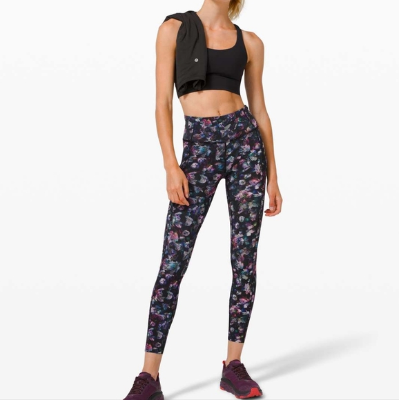 Lululemon Fast and Free 25", size 4 - Picture 9 of 9
